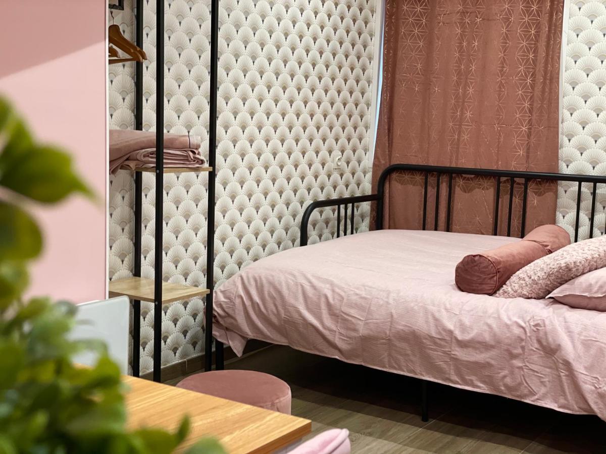 Capstay Color Valenciennes & Netflix Trith-Saint-Leger Εξωτερικό φωτογραφία