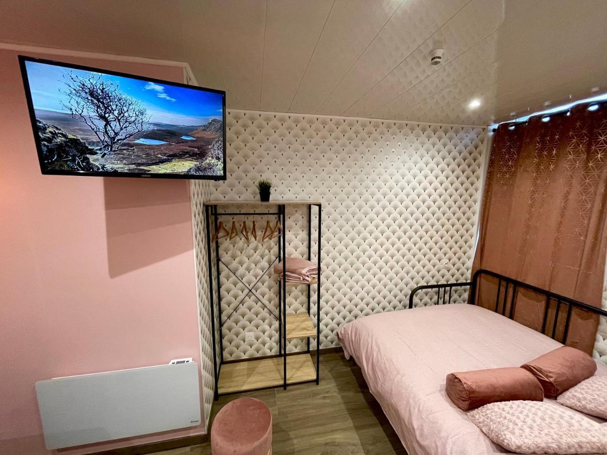 Capstay Color Valenciennes & Netflix Trith-Saint-Leger Εξωτερικό φωτογραφία
