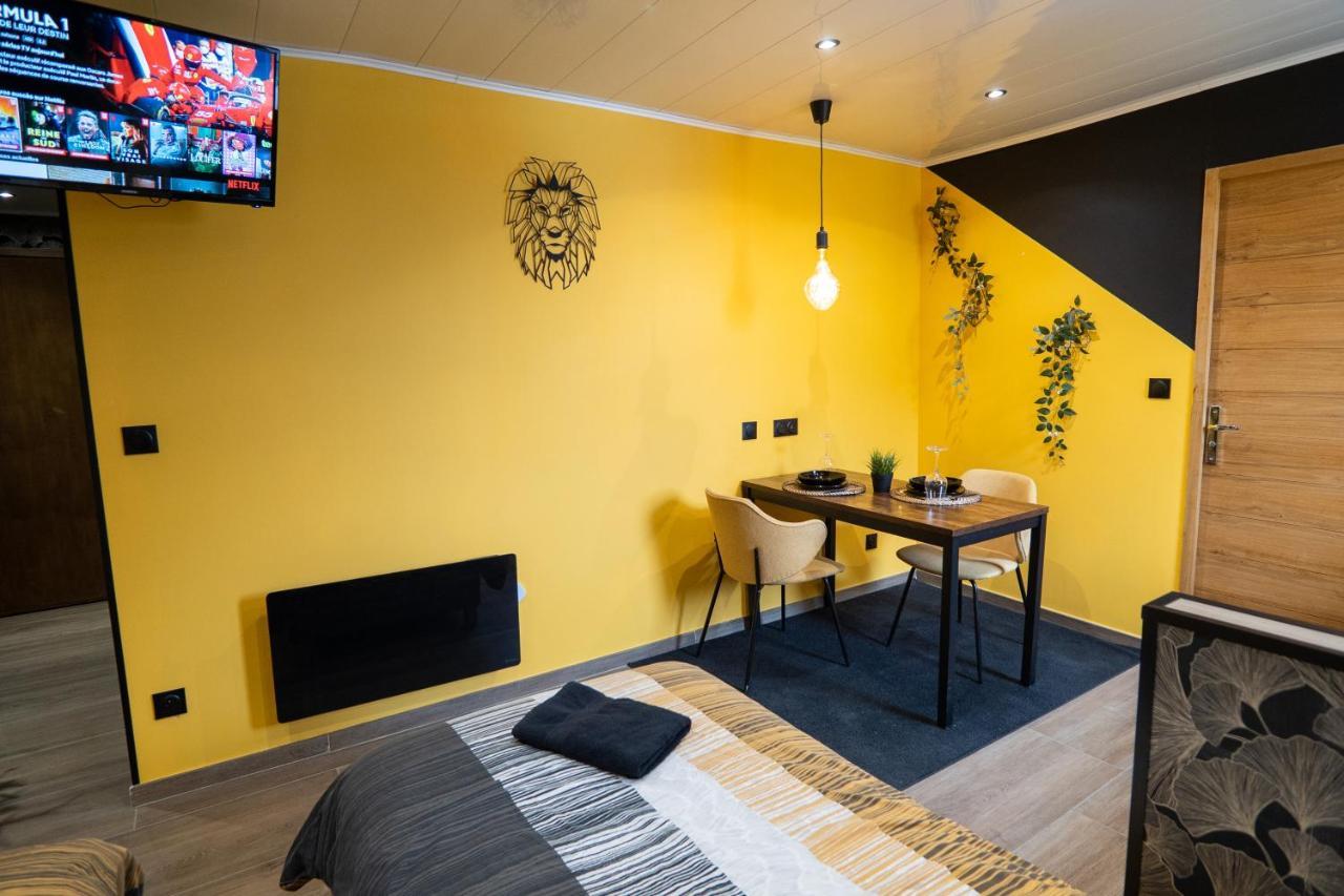 Capstay Color Valenciennes & Netflix Trith-Saint-Leger Εξωτερικό φωτογραφία
