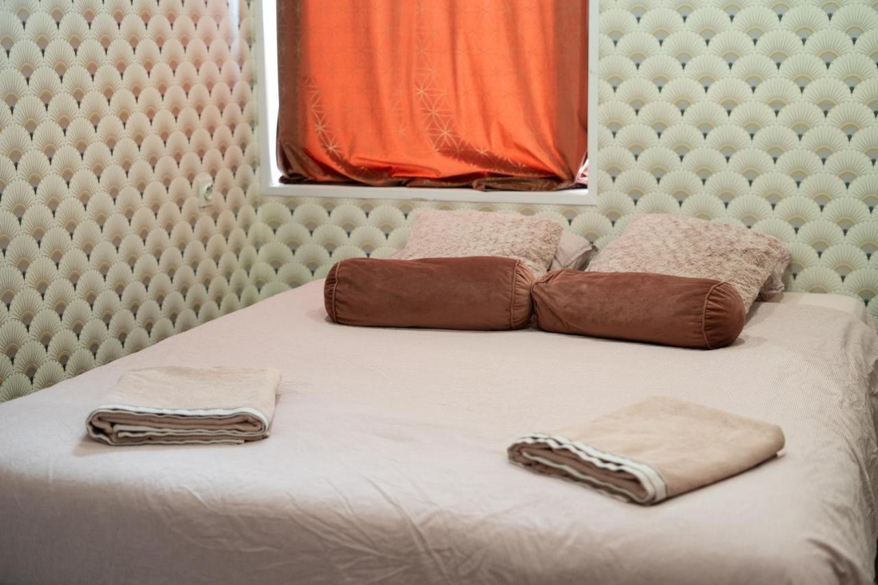 Capstay Color Valenciennes & Netflix Trith-Saint-Leger Εξωτερικό φωτογραφία